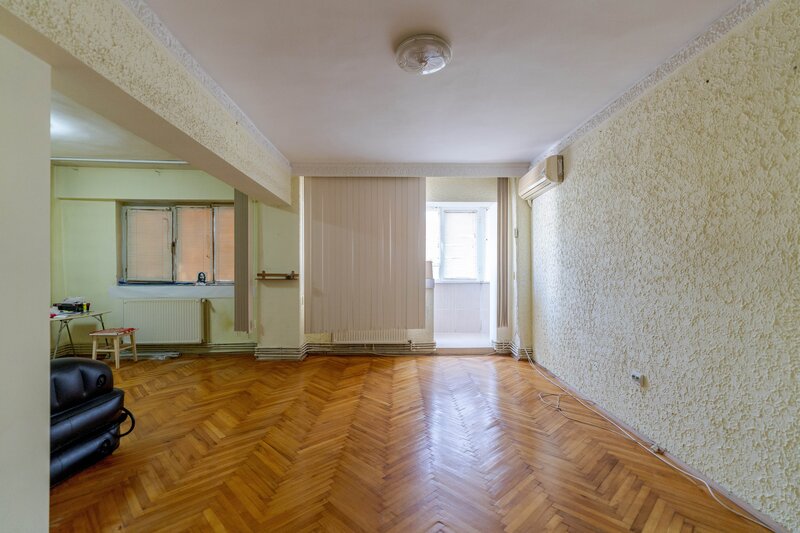 Slobozia, Cosminului,